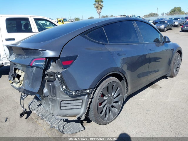 7SAYGDEF5NF490465 Tesla Model Y Performance