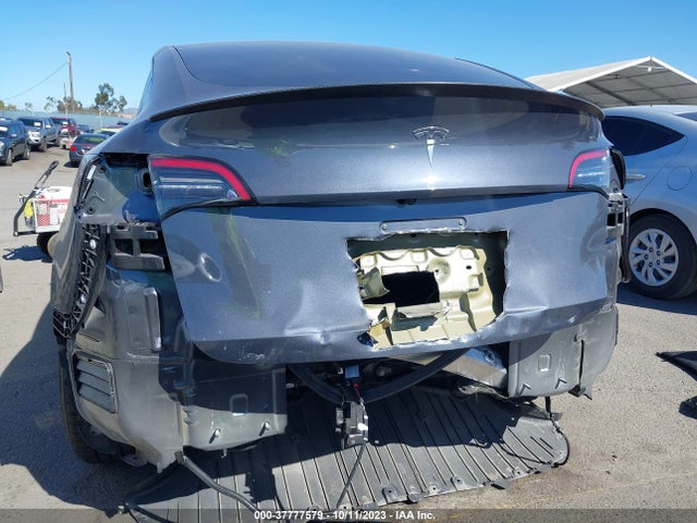 7SAYGDEF5NF490465 Tesla Model Y Performance