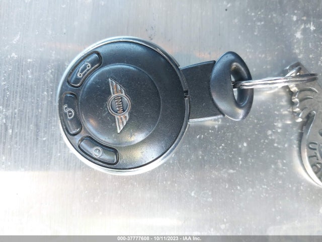 2011 MINI COOPER HARDTOP WMWSU3C55BT092579 Photo 10