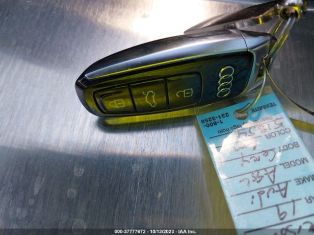 2019 AUDI A8 WAU8DAF80KN005888 Photo 10