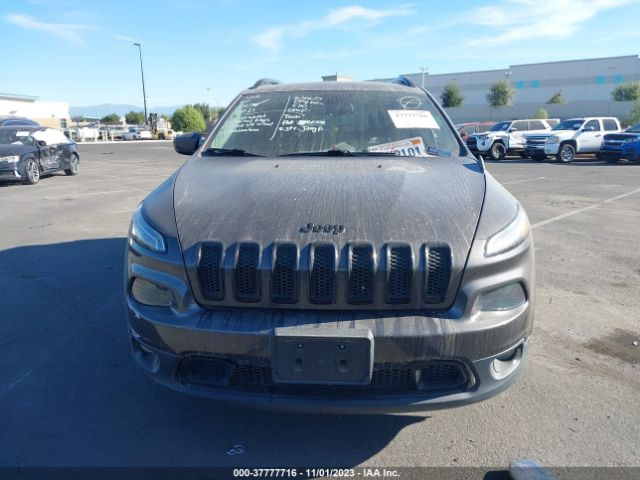 1C4PJLCB7JD554074 Jeep Cherokee Latitude