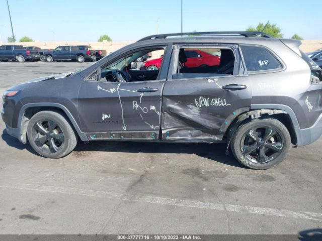 1C4PJLCB7JD554074 Jeep Cherokee Latitude