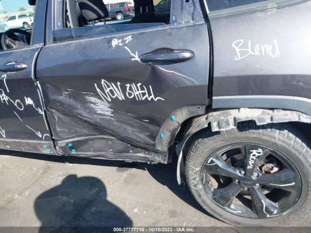 1C4PJLCB7JD554074 Jeep Cherokee Latitude