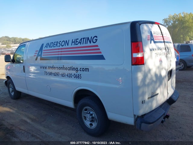 Chevrolet EXPRESS CARGO VAN 2017 1GCWGBFG0H1349672 Image 3