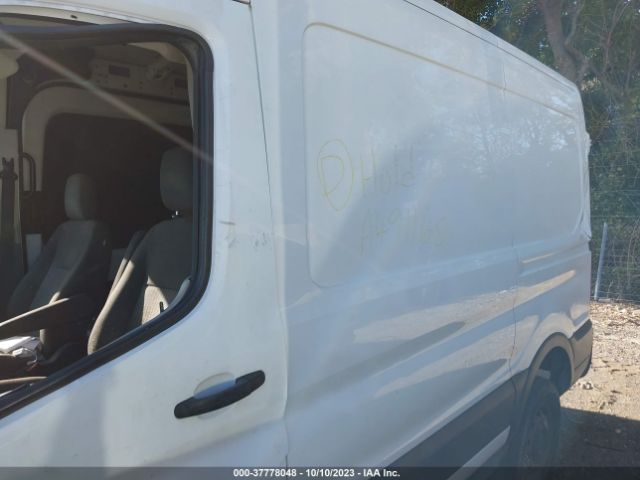 1FTNR1CM2FKA49116 Ford Transit-250