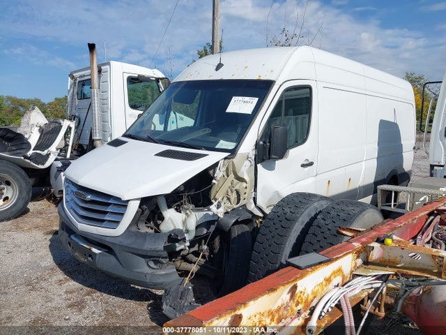 Freightliner Sprinter Vans 2016 WDYPE8DD6GP236461 Image 2