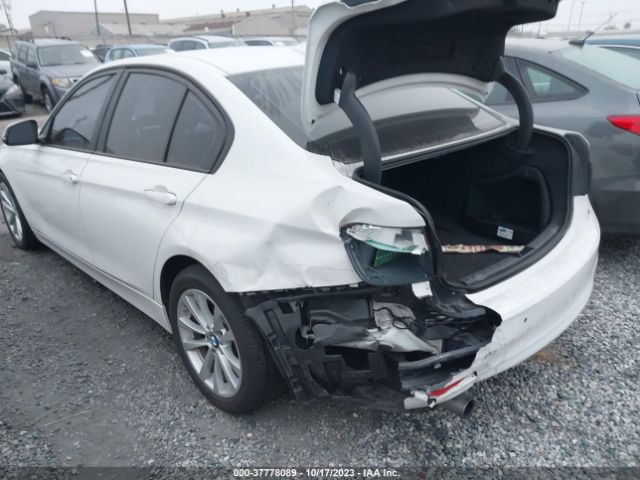 WBA8A9C5XGK619065 BMW 3 Series 320i