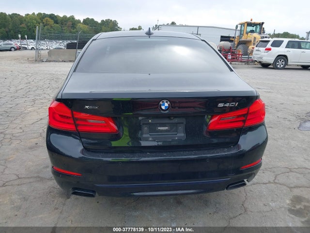BMW 540i Xdrive 2018 WBAJE7C52JWC55835 Image 16