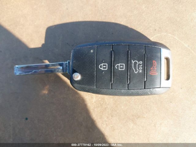 KNDJN2A24E7023765 KIA Soul Base