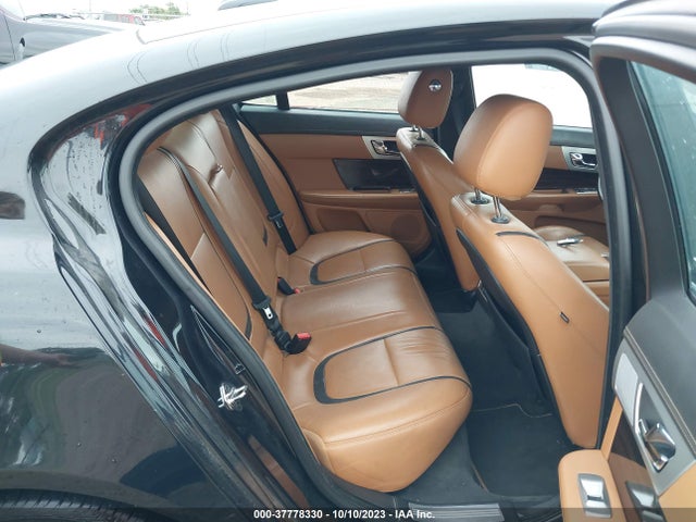 2012 JAGUAR XF SAJWA0HB6CLS28859 Photo 7