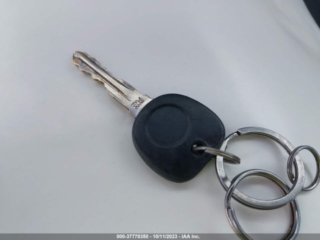 2006 BUICK LACROSSE CX VIN: 2G4WC582561252128