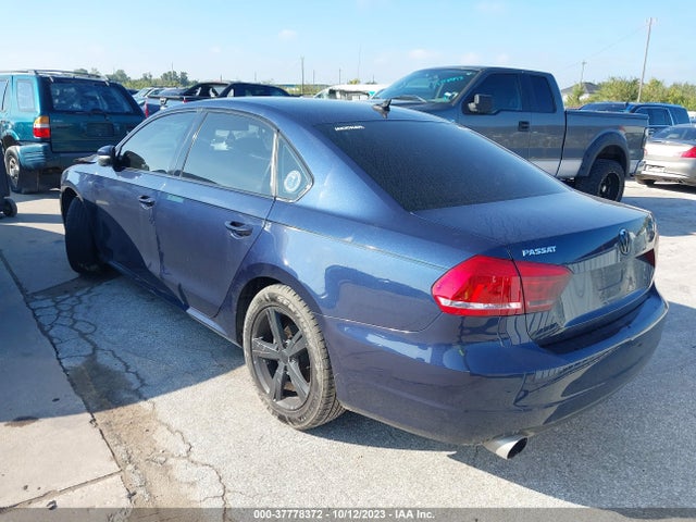 1VWAT7A33FC108159 Volkswagen Passat 1.8t Limited Edition