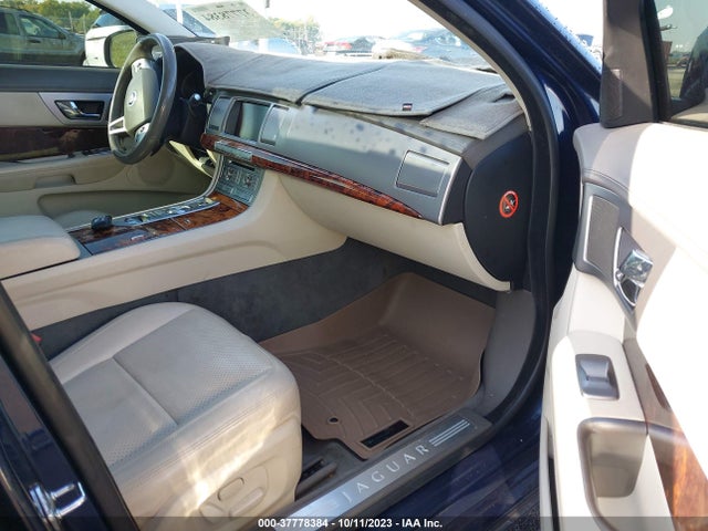 2009 JAGUAR XF SAJWA06B59HR32159 Photo 4