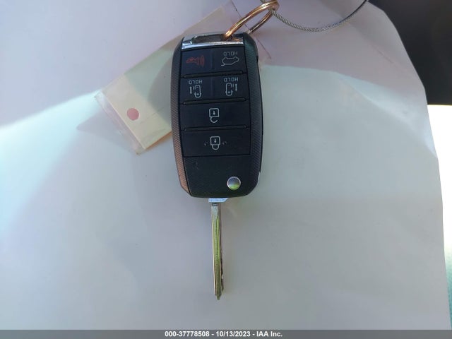 2016 KIA SEDONA LX VIN: KNDMB5C10G6093722