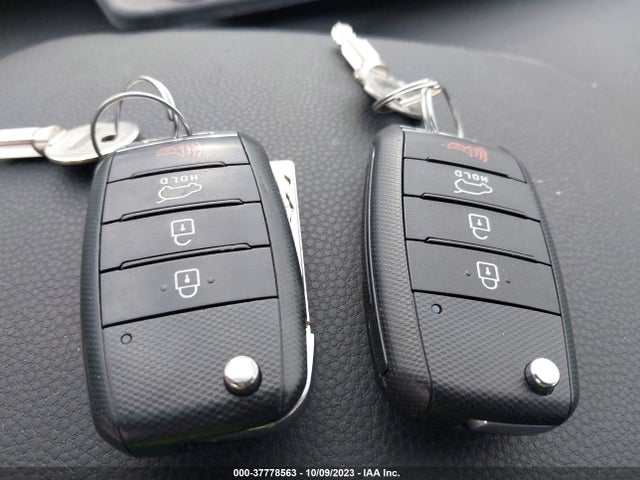 KIA Soul 2014 KNDJN2A21E7721590 Image 21