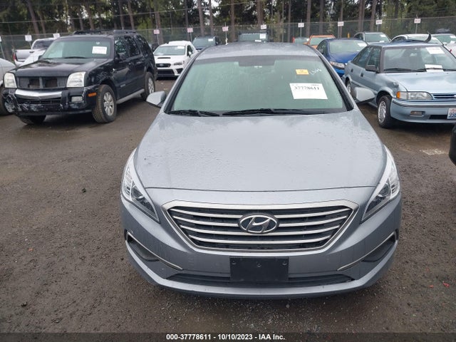 Hyundai SONATA SE 2017 5NPE24AF6HH541739 Image 11