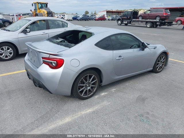 2017 TOYOTA 86 VIN: JF1ZNAA18H8710143