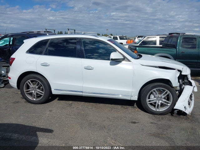 WA1LFAFP1FA017571 Audi Q5 Premium Plus