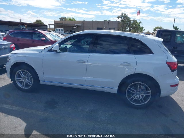 WA1LFAFP1FA017571 Audi Q5 Premium Plus