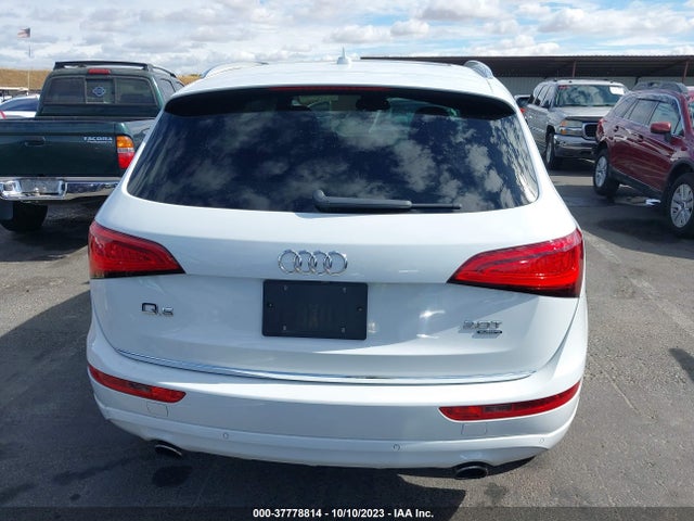 WA1LFAFP1FA017571 Audi Q5 Premium Plus