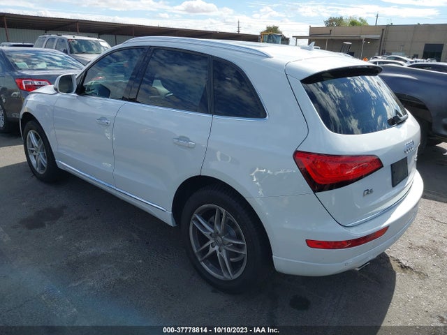 WA1LFAFP1FA017571 Audi Q5 Premium Plus