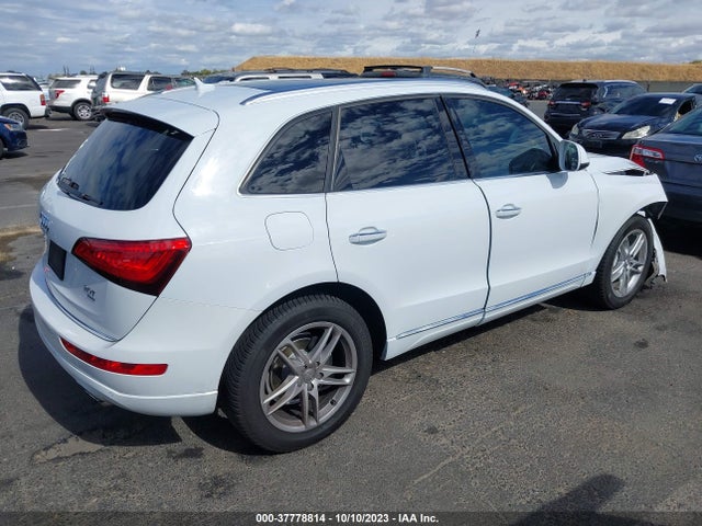 WA1LFAFP1FA017571 Audi Q5 Premium Plus