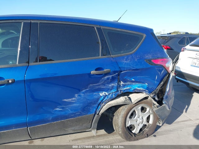 2017 FORD ESCAPE S VIN: 1FMCU0F74HUC00207