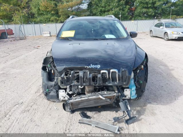 1C4PJMCS2EW266396 Jeep Cherokee Latitude