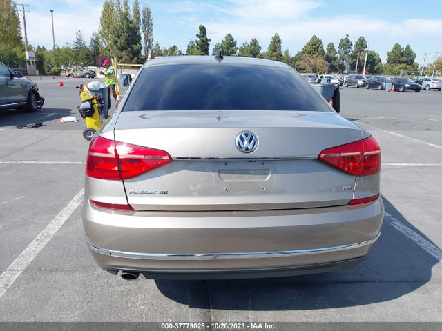 1VWBT7A31GC044869 Volkswagen Passat 1.8t Se