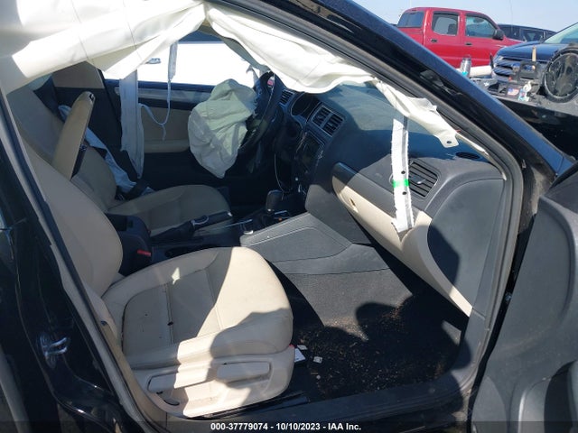 3VWDB7AJ2HM236800 Volkswagen Jetta 1.4t Se