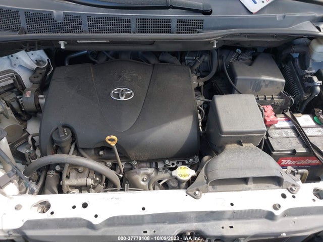 Toyota SIENNA SE 2017 5TDXZ3DC2HS793076 Image 10