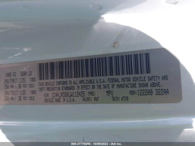 1C4HJXDG0JW112425 Jeep Wrangler Unlimited Sport S