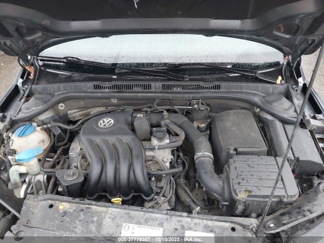 3VW2K7AJ2FM281871 Volkswagen Jetta Sedan 2.0l S