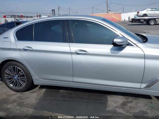 WBAJA9C57JB249668 BMW 5 Series 530e Iperformance