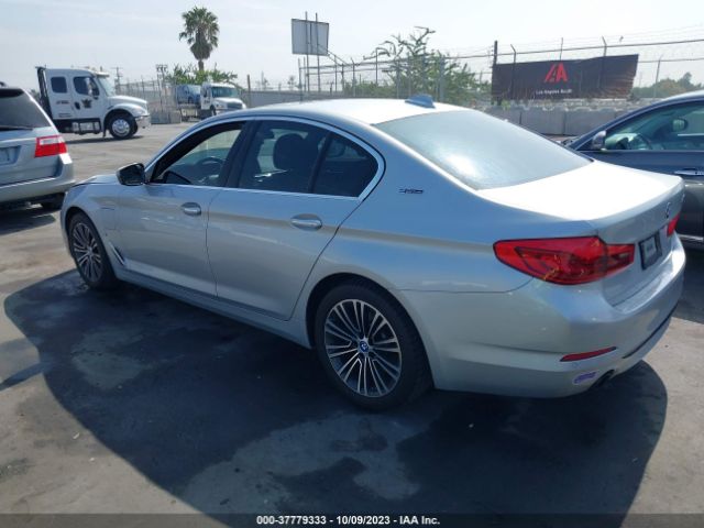 WBAJA9C57JB249668 BMW 5 Series 530e Iperformance