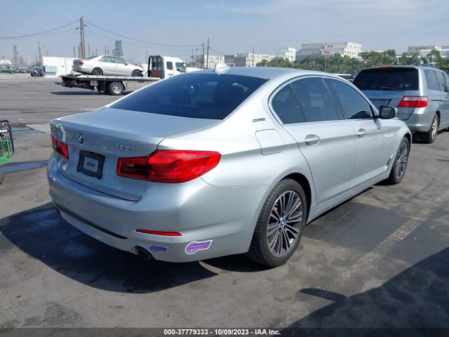 WBAJA9C57JB249668 BMW 5 Series 530e Iperformance