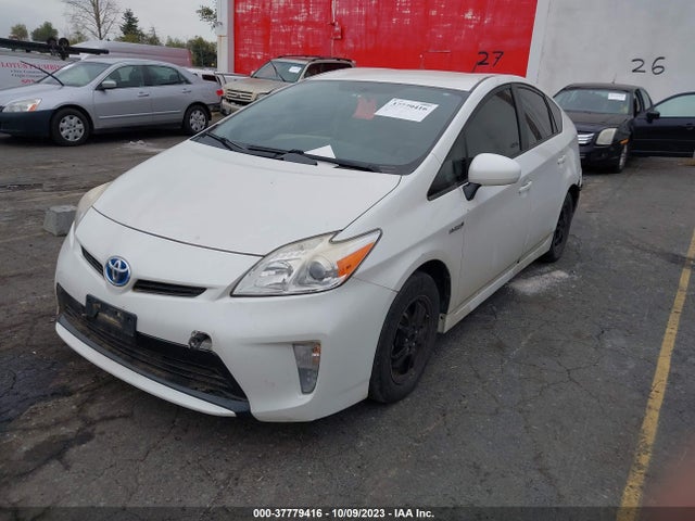 Toyota Prius Four/five/three/one/two 2014 JTDKN3DU2E0367823 Image 2