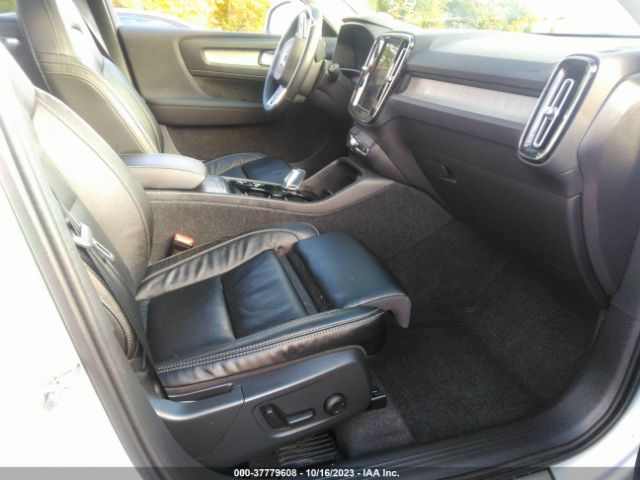 YV4162UL0N2751272 Volvo Xc40 Inscription