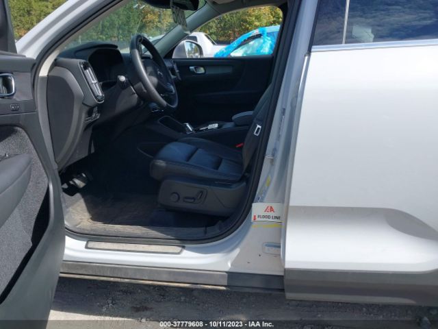 YV4162UL0N2751272 Volvo Xc40 Inscription
