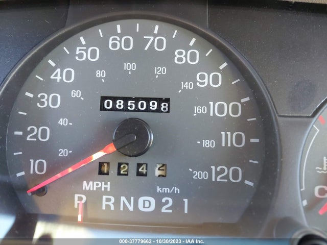 2003 MERCURY GRAND MARQUIS GS/GS CONVENIENCE VIN: 2MEFM74W73X600945