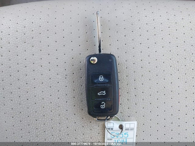3VWD17AJ0EM375855 Volkswagen Jetta Sedan Se W/connectivity