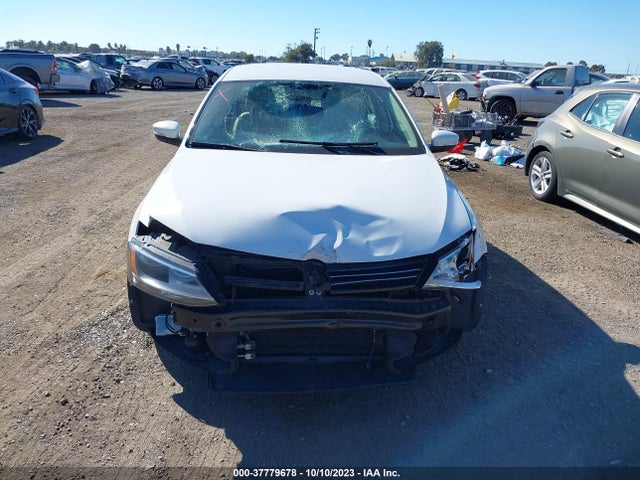 3VWD17AJ0EM375855 Volkswagen Jetta Sedan Se W/connectivity