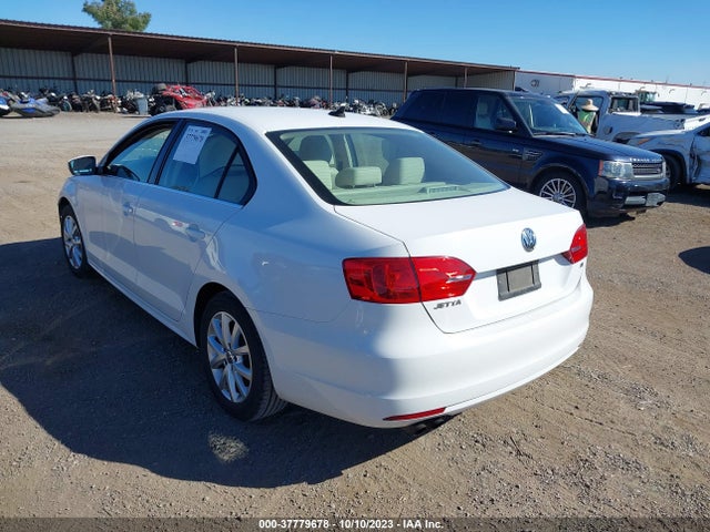 3VWD17AJ0EM375855 Volkswagen Jetta Sedan Se W/connectivity