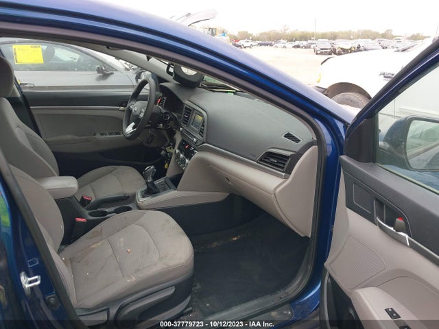 2020 HYUNDAI ELANTRA SE VIN: 5NPD74LF9LH537977
