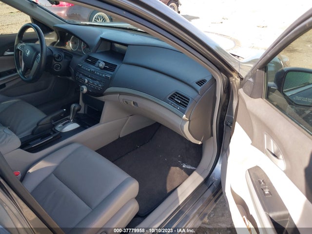 2008 HONDA ACCORD SDN EX-L VIN: JHMCP26818C010305