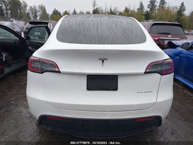 Tesla Model Y Long Range 2023 7SAYGDEE3PF646724 Image 15