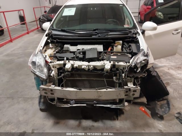 2015 TOYOTA PRIUS JTDKN3DUXF0425145 Photo 5