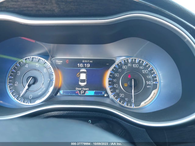Chrysler 200 C 2015 1C3CCCCGXFN519491 Image 7