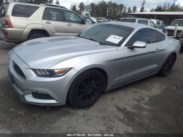 1FA6P8AM6F5351826 Ford Mustang V6