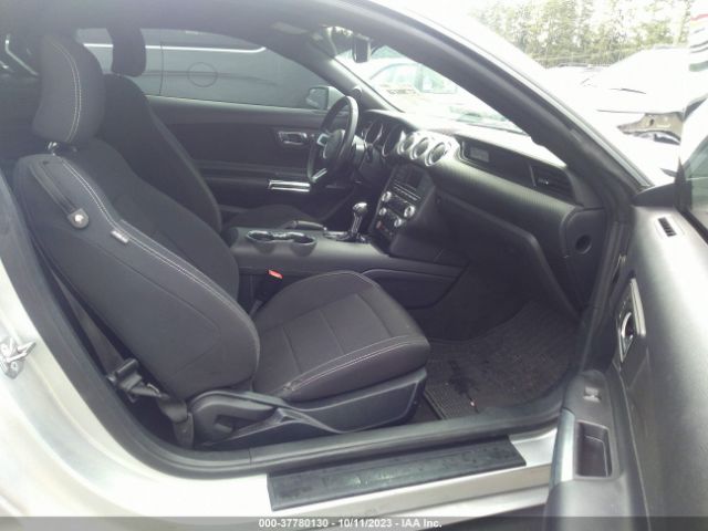 1FA6P8AM6F5351826 Ford Mustang V6